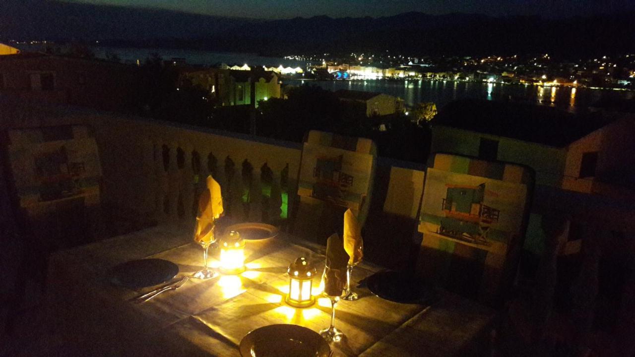 D&D Apartments Pag Town Bagian luar foto