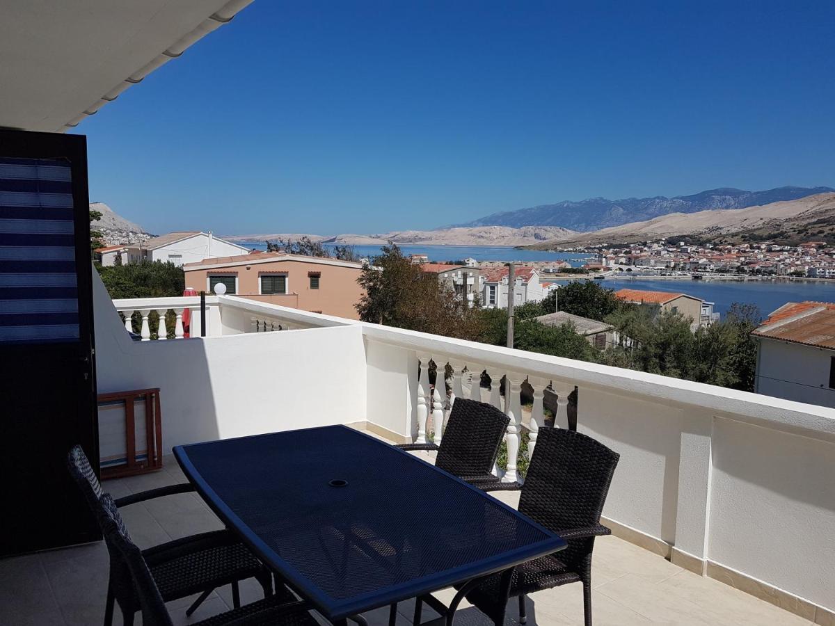 D&D Apartments Pag Town Bagian luar foto