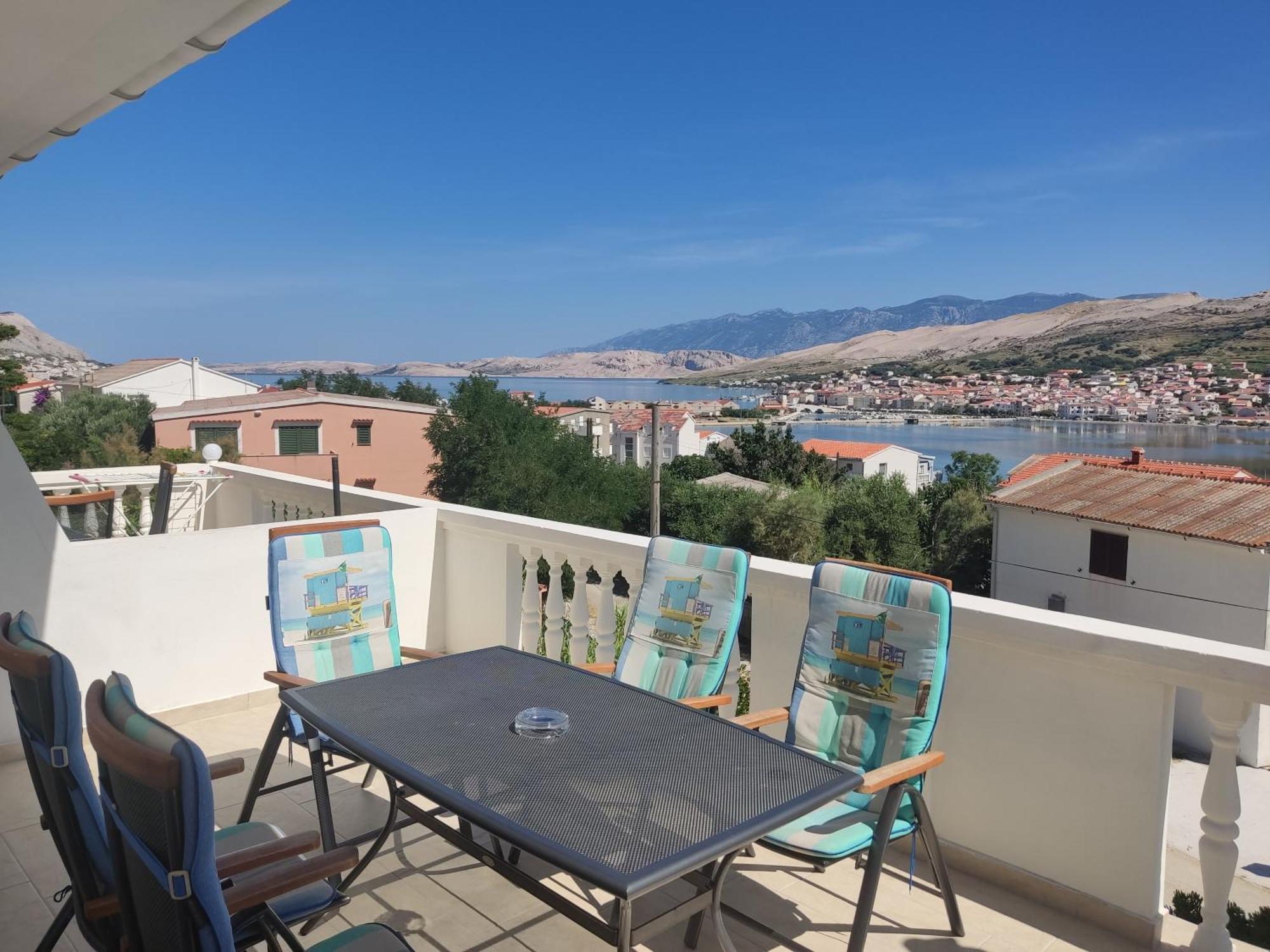 D&D Apartments Pag Town Bagian luar foto
