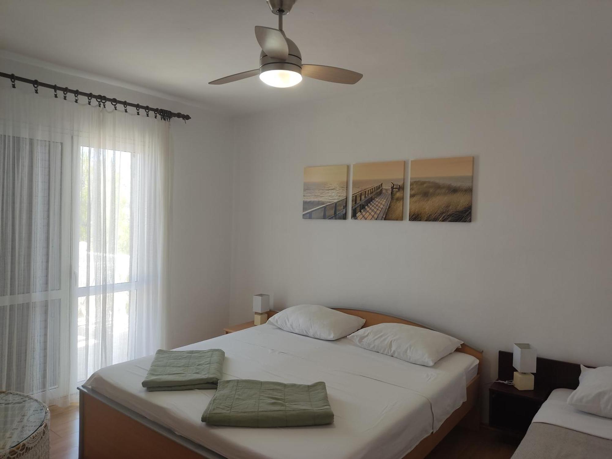 D&D Apartments Pag Town Bagian luar foto