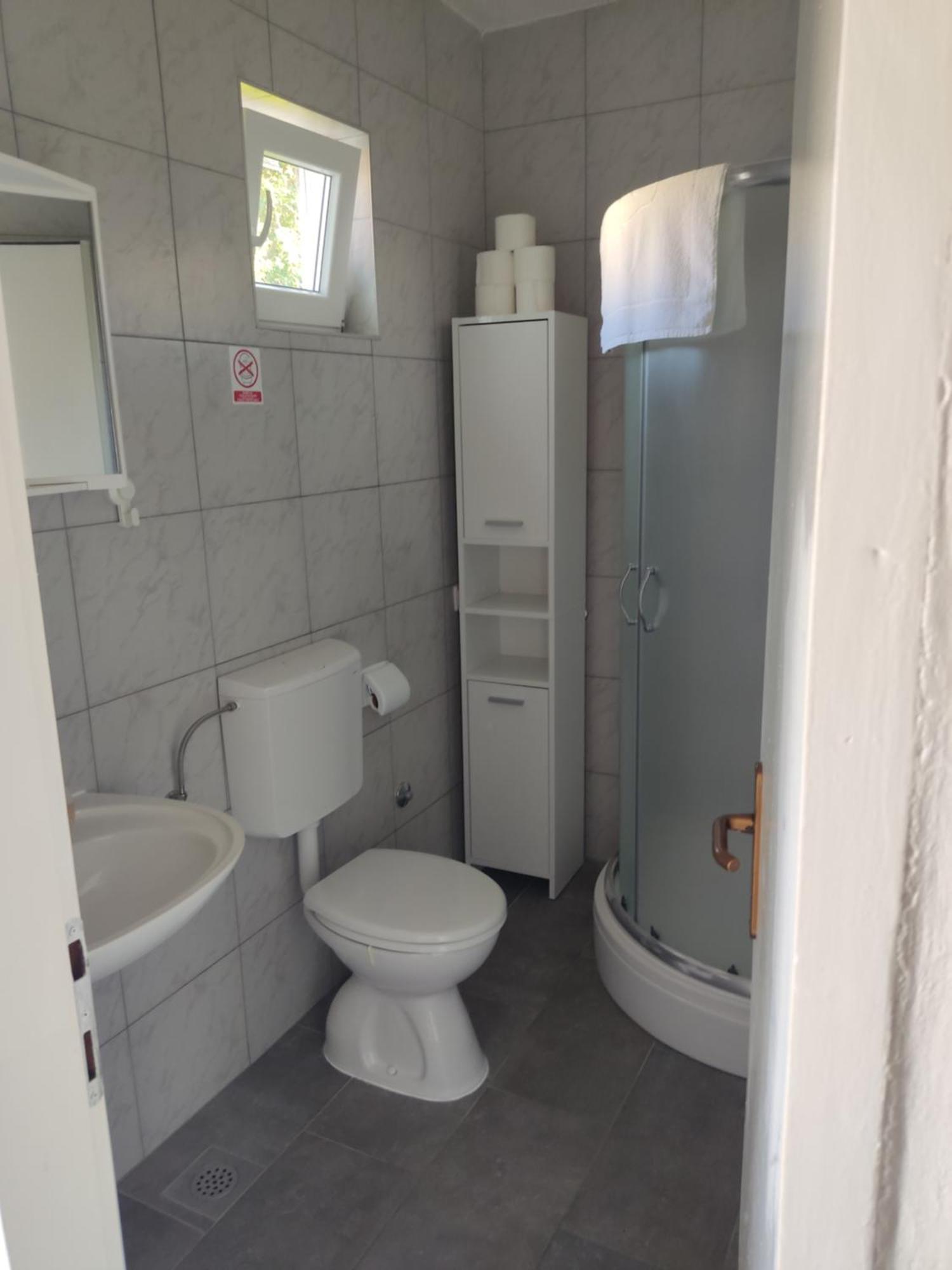 D&D Apartments Pag Town Bagian luar foto